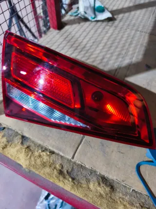 Pilotos Maletero Audi A3 8V