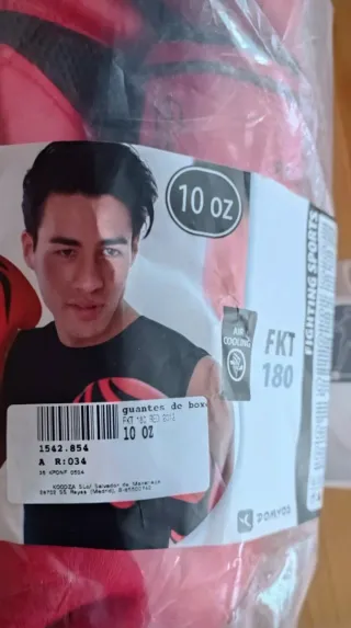 Guantes de boxeo rojos +bucal