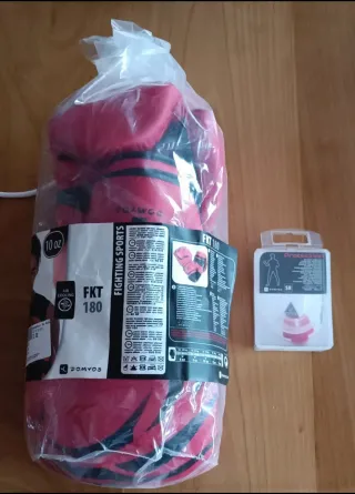 Guantes de boxeo rojos +bucal