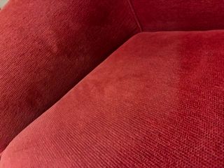 Sofá 2 plazas granate sin uso