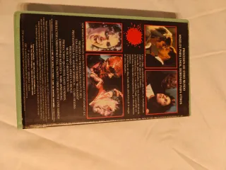 VHS Hellraiser Los Que Traen el Infierno