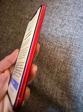 iPhone 11 64GB Rojo 74% Batería