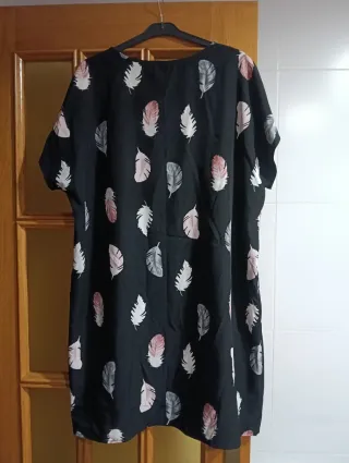 Vestido negro estampado plumas 44-46