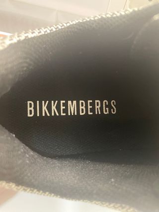 Zapatillas Bikkembergs grises y plateadas