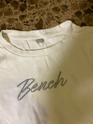 Bench Sudadera Blanca Plateada Y2K