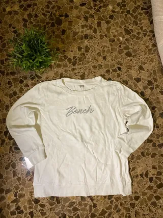 Bench Sudadera Blanca Plateada Y2K