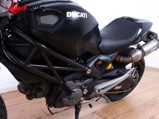 DUCATI MONSTER 696