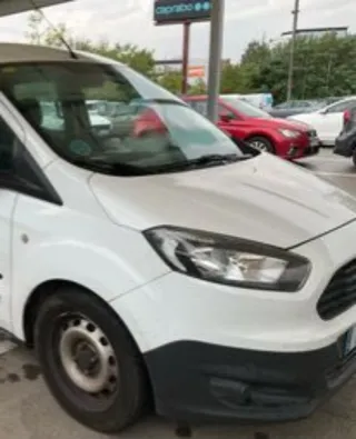 Ford Transit Courier 2017