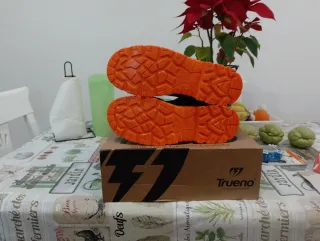 Botas de seguridad Trueno negras y naranjas