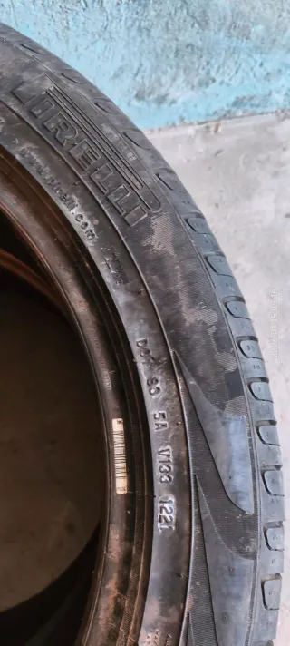 Neumático Pirelli 255/45 R19 100V