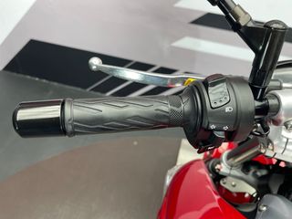 Suzuki Inazuma GW250 Granate