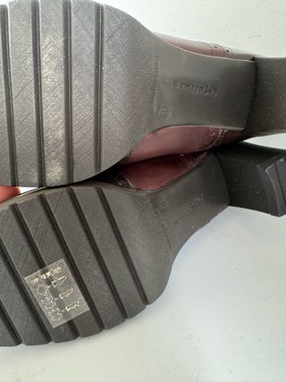 Scarpe Melluso con tacco e lacci