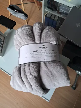 Albornoz Kronborg Soft Feeling gris