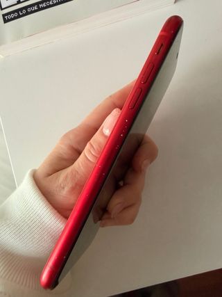 iPhone 11 64GB Rojo