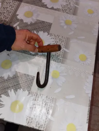 Gancio con manico in legno vintage