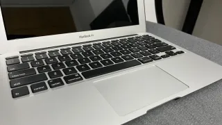 MacBook Air 11 año 2014 Intel i5 4GB 256gb disco