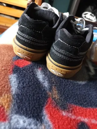 Zapatillas Vans Negras y Marrones