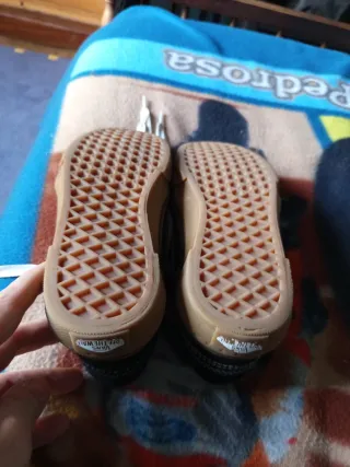 Zapatillas Vans Negras y Marrones