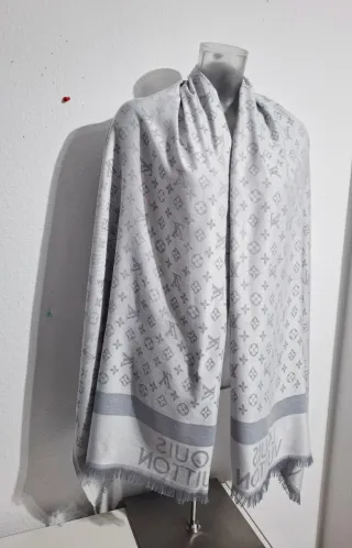 Pasmina Louis Vuitton Gris