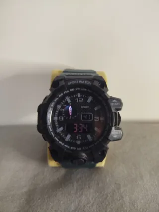 Reloj Deportivo Digital Negro y Amarillo