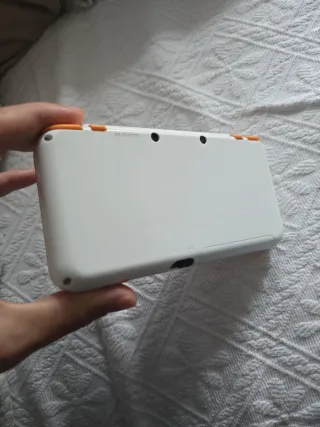 Nintendo NEW 2DS XL Blanca con juegos