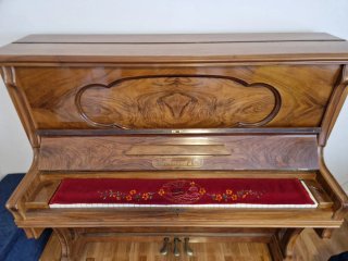 Piano Vertical Lochmann & Cº