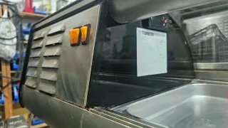 Vitrina expositora tapas refrigerada