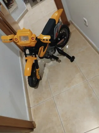 Moto Eléctrica Infantil Amarilla