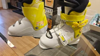 Botas de esquí Decathlon Talla 26/29 Ajustable.