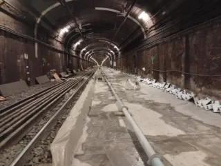 Maquinista excavadora ferroviario