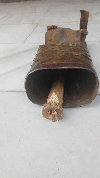 Antiguo campano de vaca