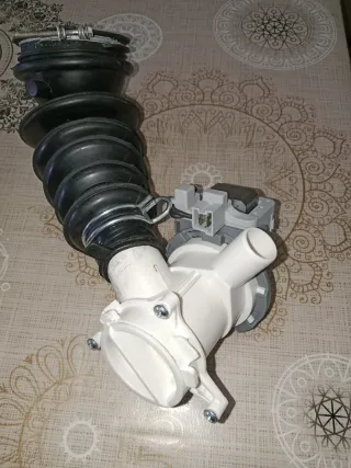 Bomba de agua lavadora BEKO/ANSONIC/BLUESKY