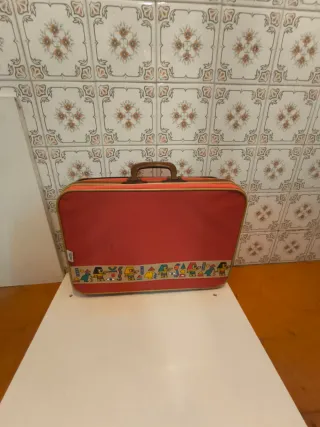 Maletín rojo con diseño egipcio 48*35*11