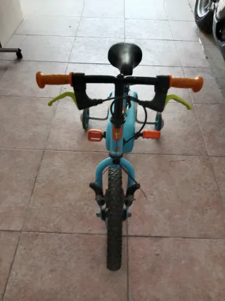 Bicicleta infantil Btwin azul