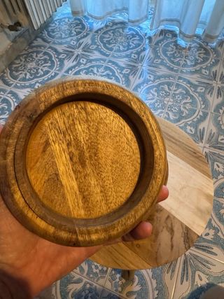 Contenitore in legno con coperchio