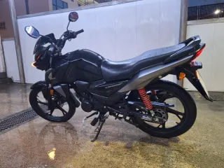 Honda CBF 125cc 2022 - 32890 km - ITV 2027