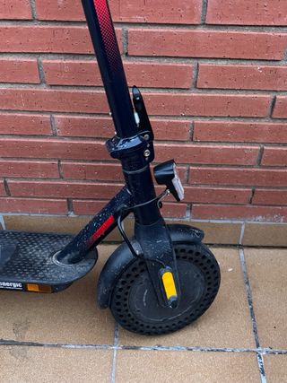 Patinete Eléctrico Red Bull Racing