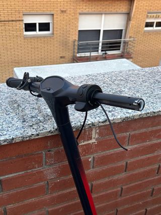 Patinete Eléctrico Red Bull Racing