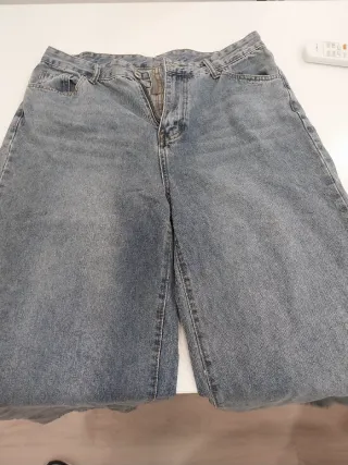 Pantalón vaqueros talla 42/44 , 7e, 22 los 4