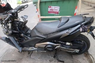 Kymco AK 550 - Pastas y Motor Dañados despiece