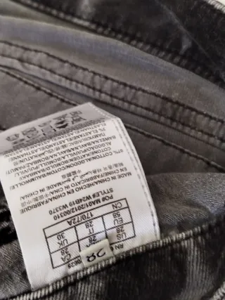 Vaqueros Guess micropana mujer talla 28