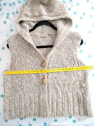 Chaleco Zara invierno con capucha