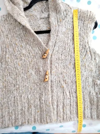 Chaleco Zara invierno con capucha