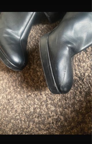 Botines negros de tacón