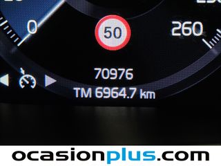 Volvo XC40 T2 Essential 95 kW (129 CV)