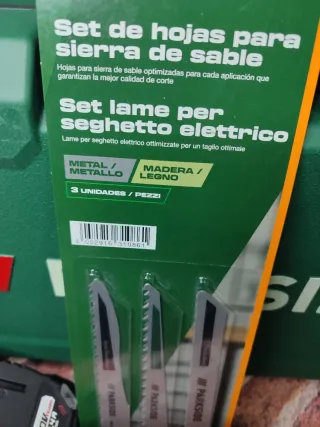 Sierra de sable Parkside con Batería y cargador