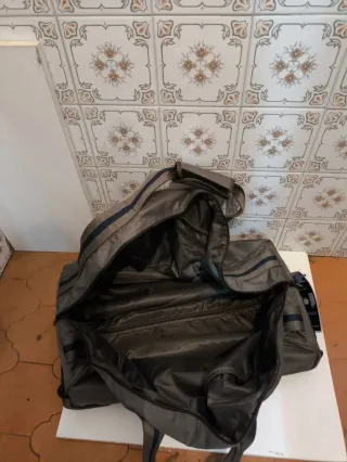 Maleta/Mochila 54x40x28 Gris