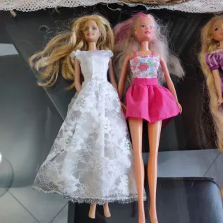 Conjunto di bambole Barbie e Principesse Disney