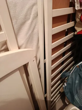 Cuna de bebé blanca