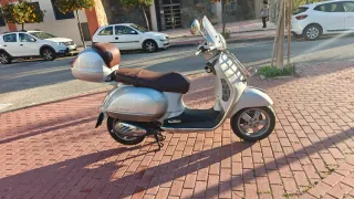 Vespa 125 GT 2004 Plata